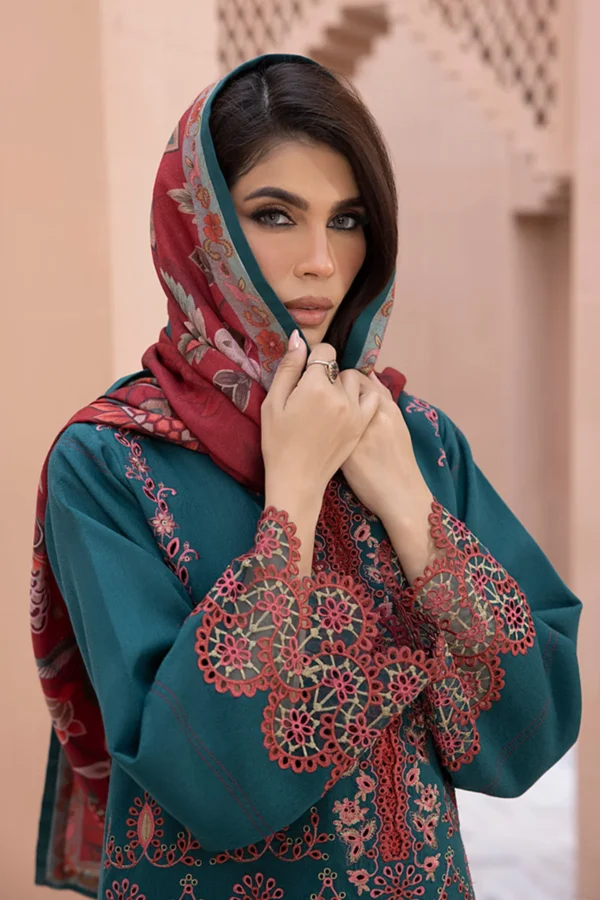 RANG RASIYA--CARNATION-WINTER SHAWL KARANDI-2023 - Image 4