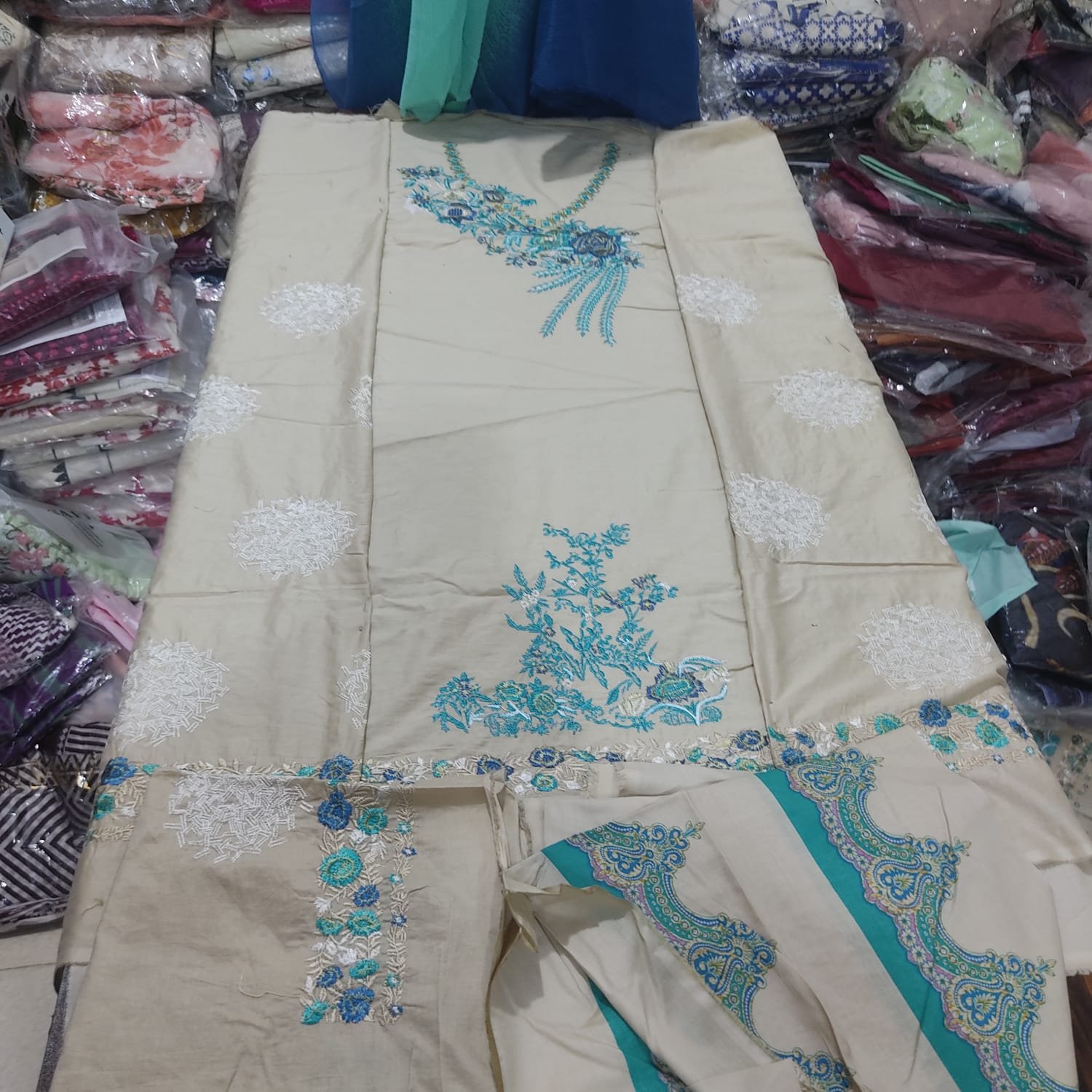Sobia Nazir–3 pcs-lawn