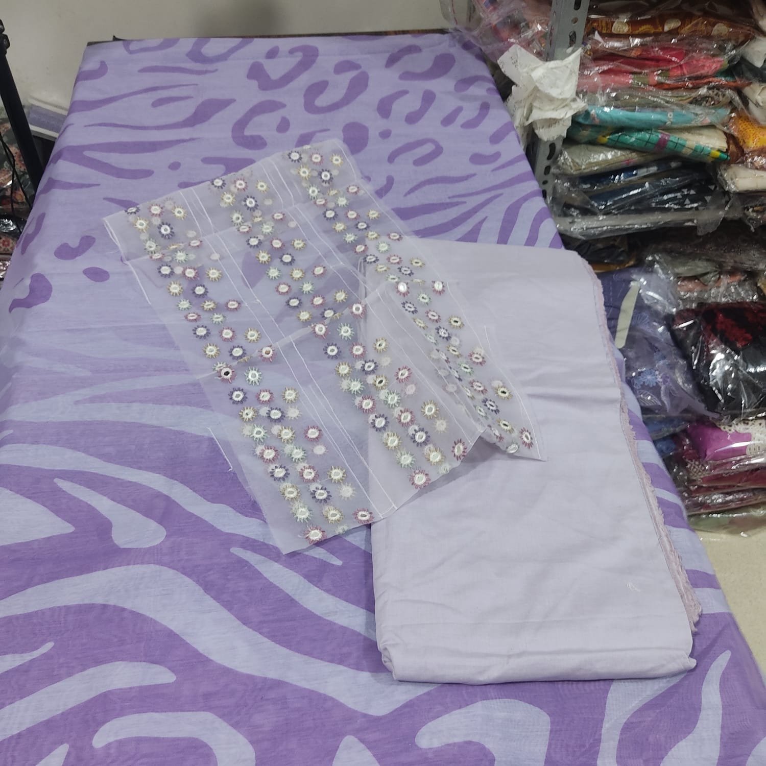 Jazmin–3 pcs-lawn