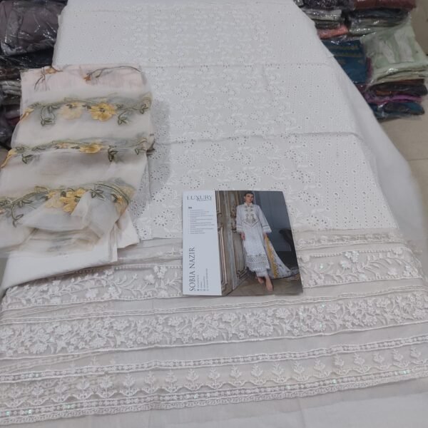 Sobia nazir–3 pcs-lawn - Image 2