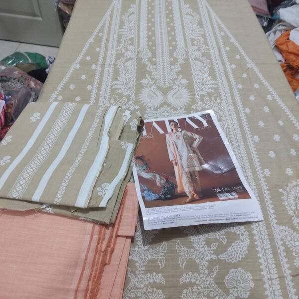 SANA SAFINAZ-MAHAY-KHADDAR-3pc - Image 2