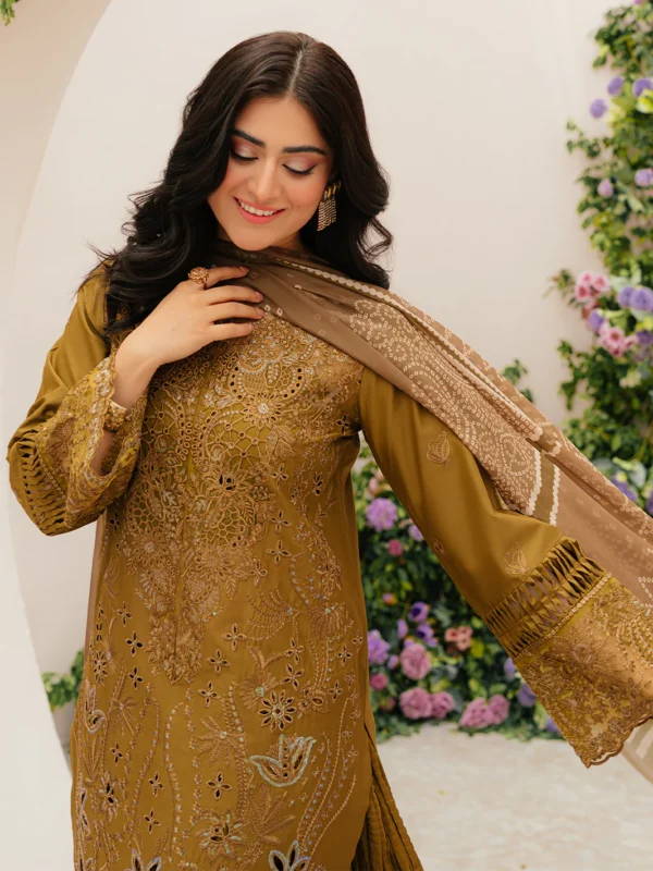 SIERRA | 3 PC LUXURY LAWN - Image 3