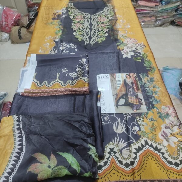 SOBIA NAZIR--SILK-3pc - Image 2