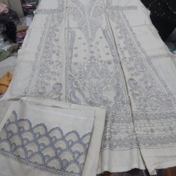 SANA SAFINAZ--KHADDAR-2pc - Image 2